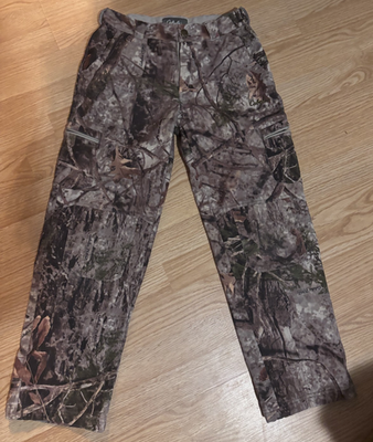 #ad Boys large Cabela#x27;s Zonz™ Woodlands camouflage hunting pants $10.00