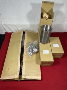 Cummins B3.3 3283333 Head Gasket, Gaskets, Liners**NOT COMPLETE, READ**