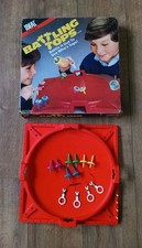 Vintage 1986 MB GAMES Battling Tops Game Boxed 8 Tops 4 Pullers & Pegs VGC