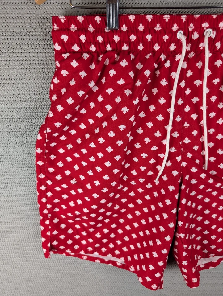 Pantalones Cortos Old Navy Canadá Estampado Hoja de Arce Malla Forrados Natación Talla Mediana Foto 4 de 4