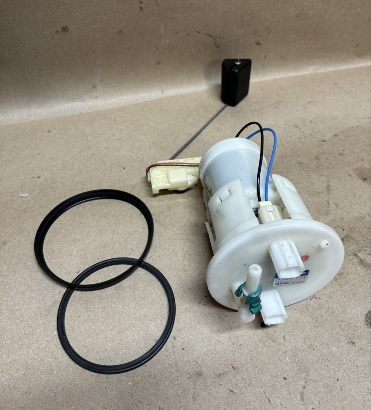 0712 HONDA CBR 600RR Fuel Gas Pump OEM GOOD CLEAN 0002 eBay