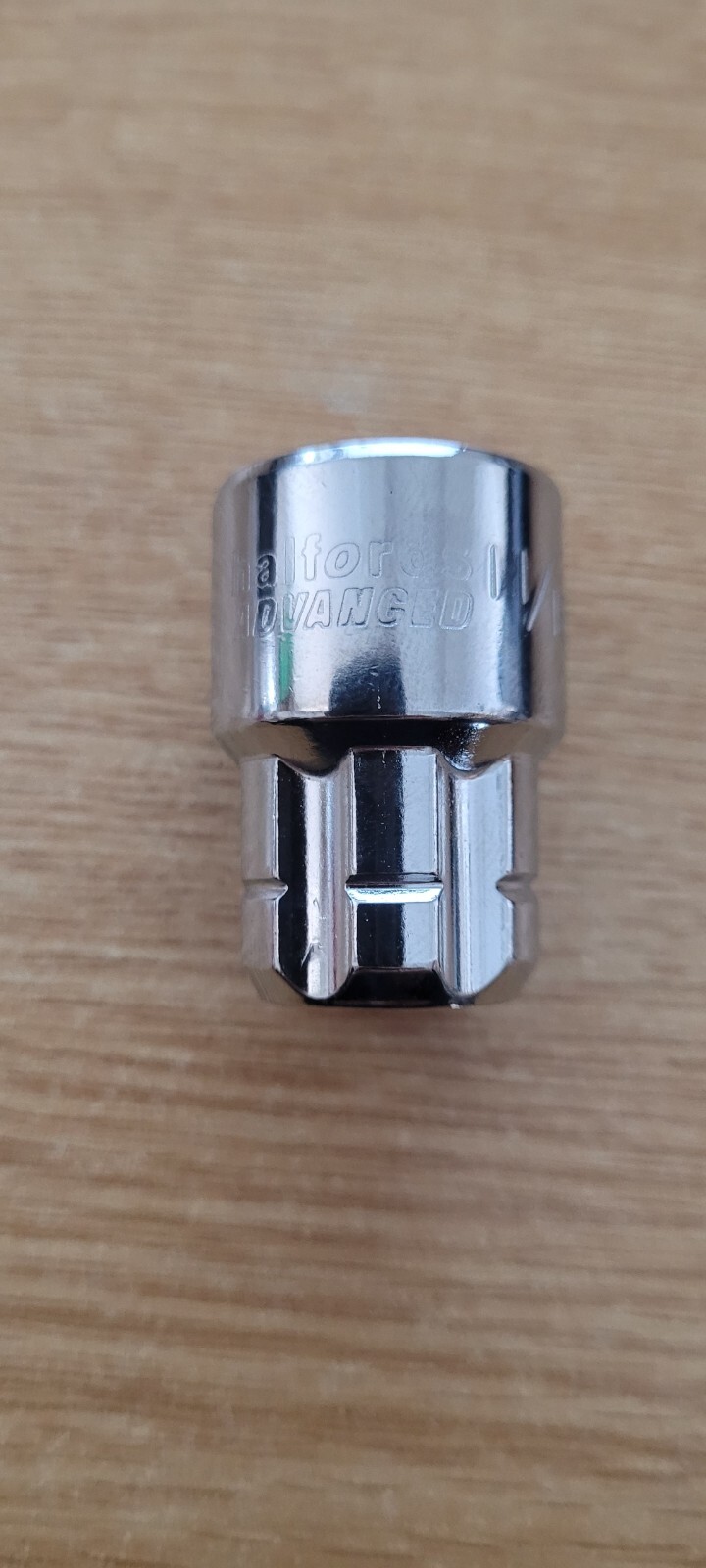 Halfords Advanced 11/16"" Pass Through Socket 132220 3/8"" Drive 6 Point