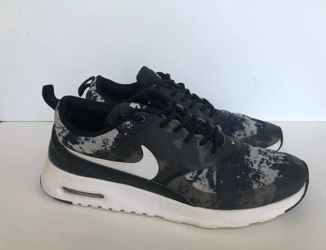 nike air max thea grey and white