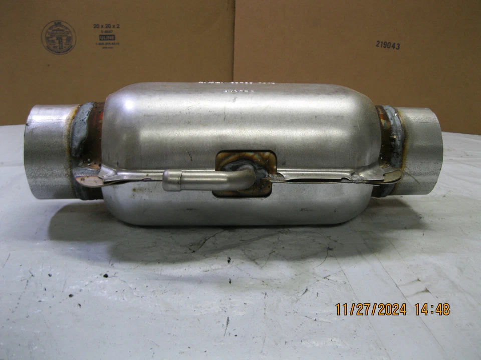 Catalytic Converter-Optional Universal Economy Converter Walker 15034 Foto 3 de 4