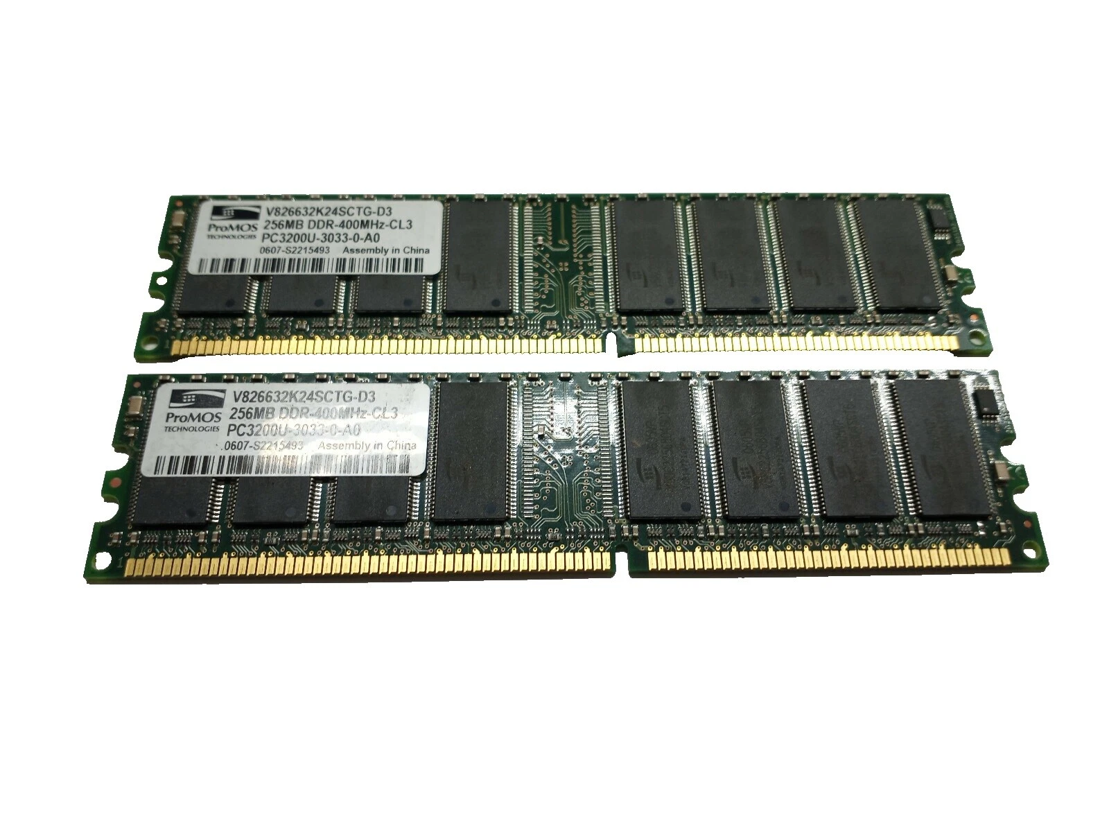 Capacidad de 256 MB por Módulo DDR2 SDRAM ordenador capacidad total de 512 MB de memoria (RAM)