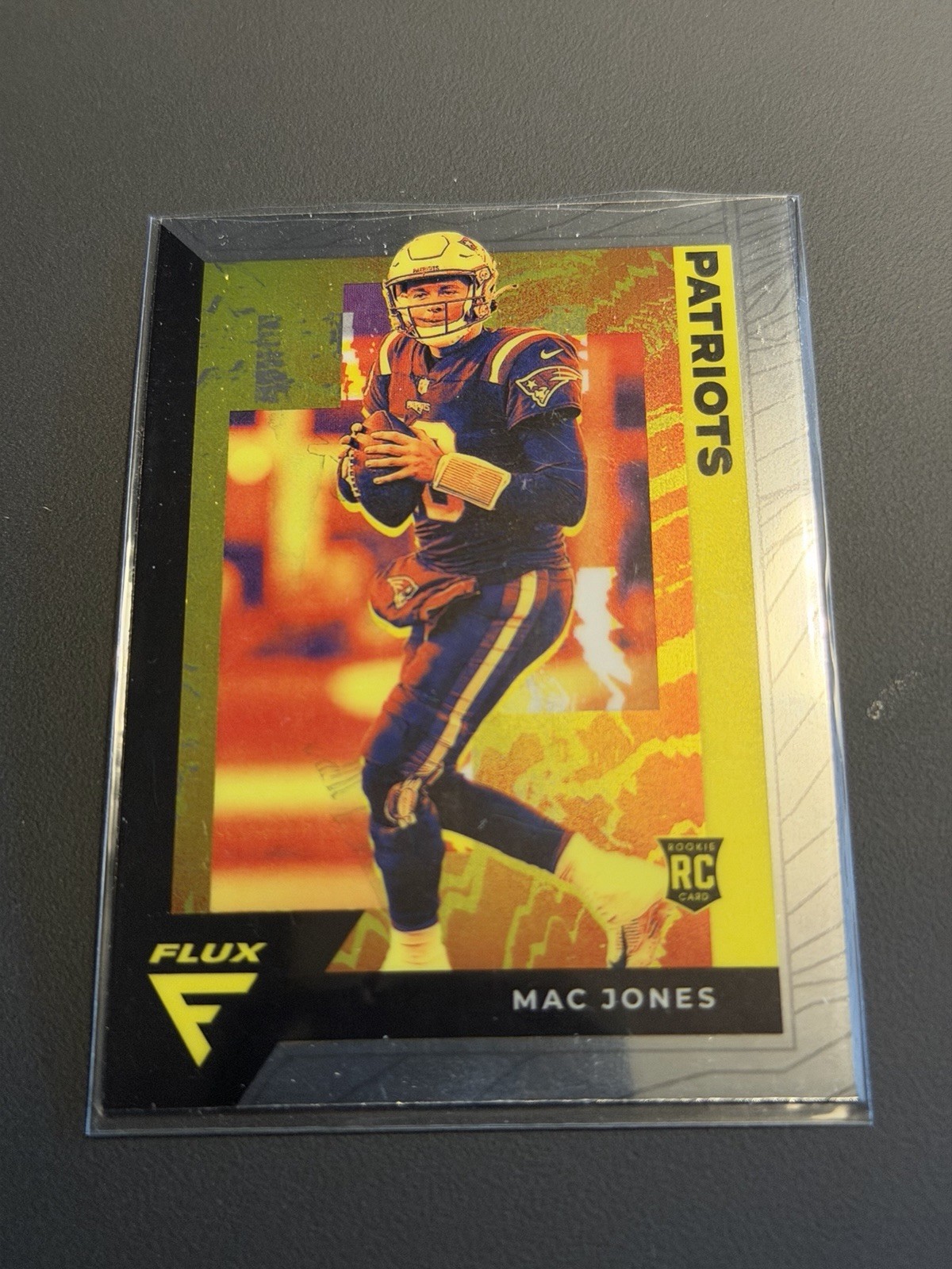 2021 Panini Chronicles - Flux Rookies Mac Jones #FX-5 Silver Prizm (RC)