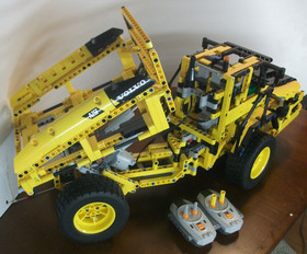 LEGO TECHNIC Volvo L350f Wheel Loader 42030 B-Model Remote Controlled Working