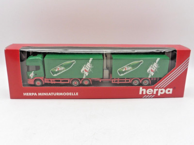 1:87  Herpa    187787     Scania 144  Getränke Lastzug - 7up    /     OVP