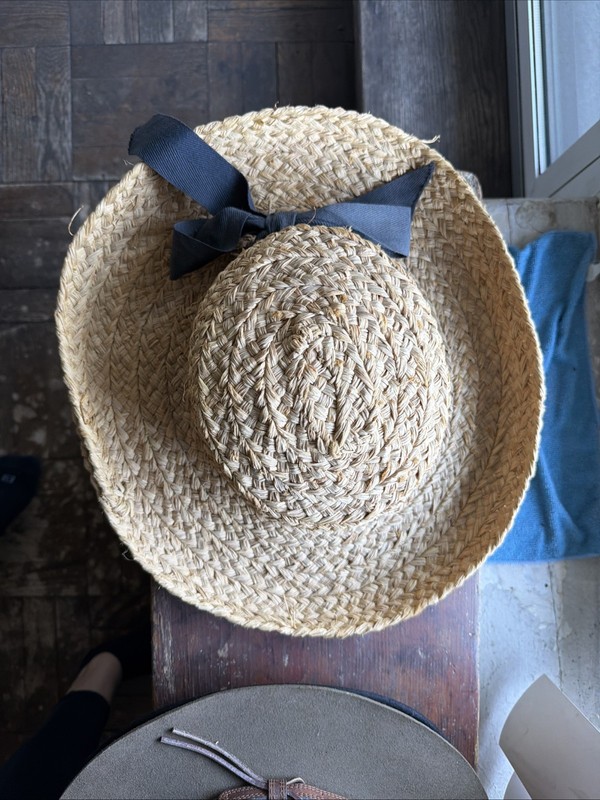 Helen Kaminski Classic 5 Bretton Straw Hat Summer Bow Flower Insignia UPF 50+