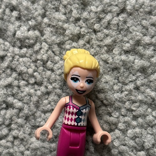 Lego Friends Minifigures Stephanie And Mia - Picture 3 of 4