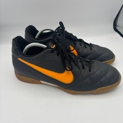 Nike Davinho Indoor Soccer Shoes Women Sz 11 Black Orange Athletic Blokecore