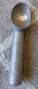 Vintage Fairgrove Aluminum Ice Cream Scoop