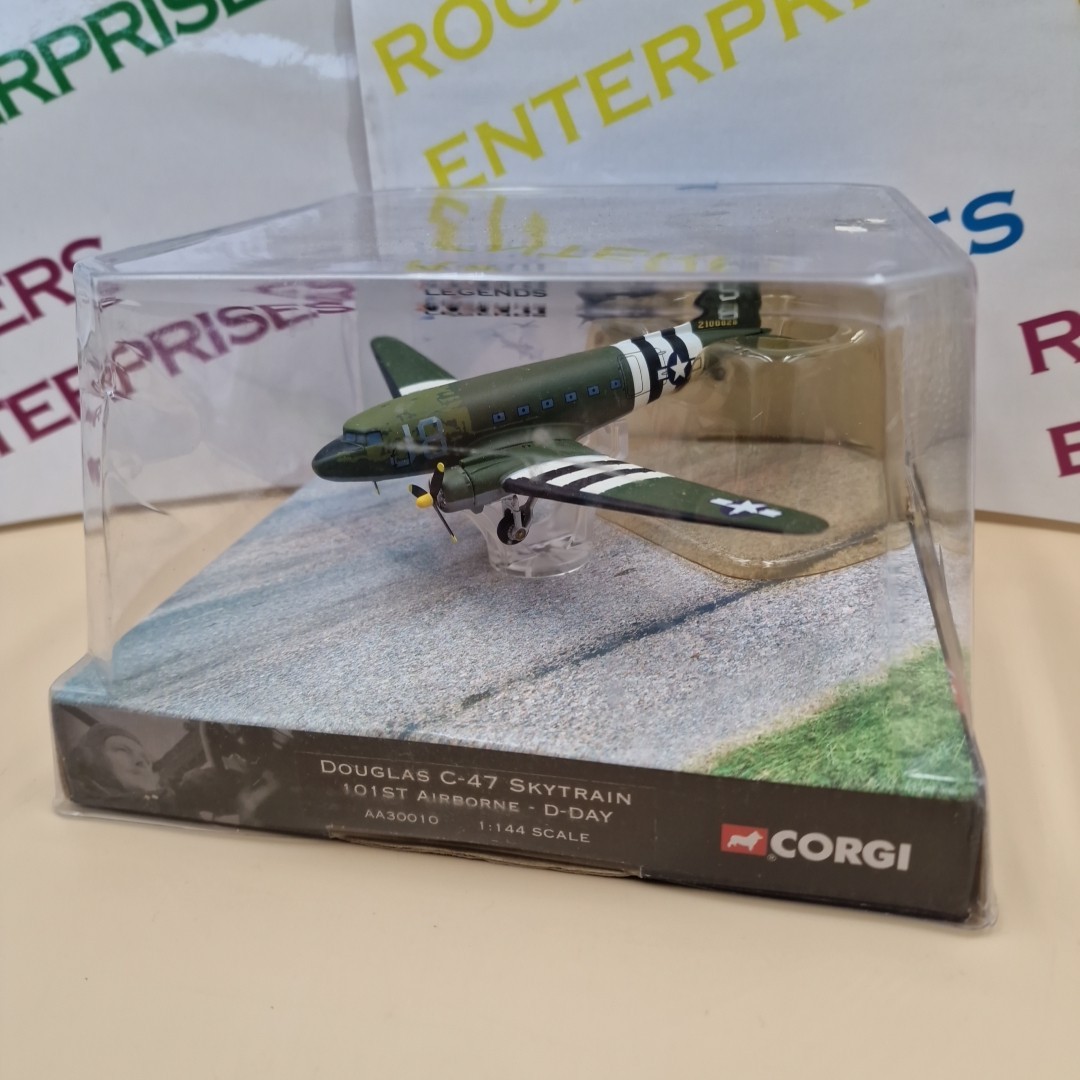 CORGI Aviation AA30010 Douglas C-47 Skytrain 101st Airbourne D-Day 1:144 Scale