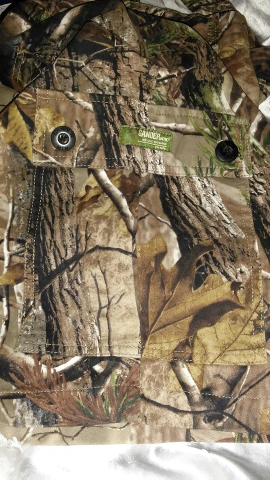 PANTALONES CORTOS DE CAMUFLAJE REALTREE GANDER MOUNTAIN TALLA XL Y SOMBRERO DE CAMUFLAJE KUBOTA Foto 3 de 4