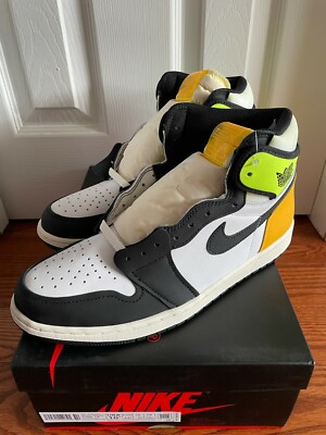 Size 10.5 - Jordan 1 Retro High OG Volt Men main image 3