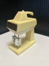 Vintage 90s Barbie Fashion Doll Stand Mixer Toy Dollhouse Appliance