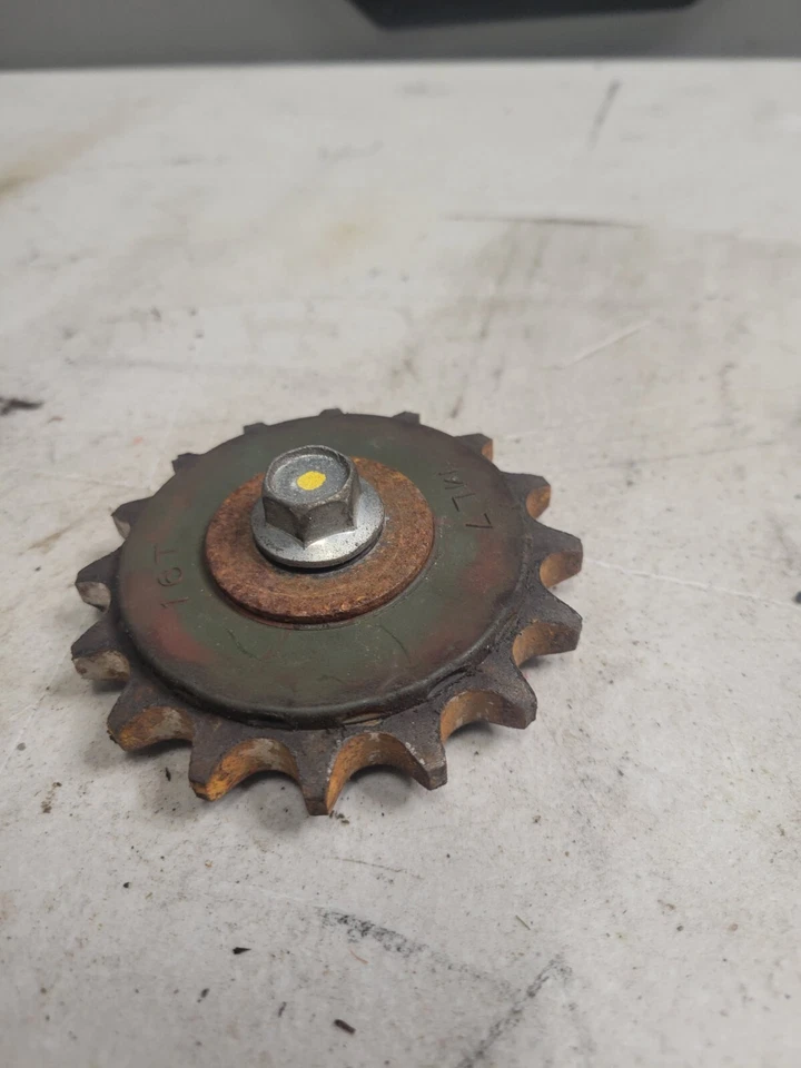 Polea de piñón delantera Magna 2000 00 Honda VF750 VF 750 C  Foto 2 de 3