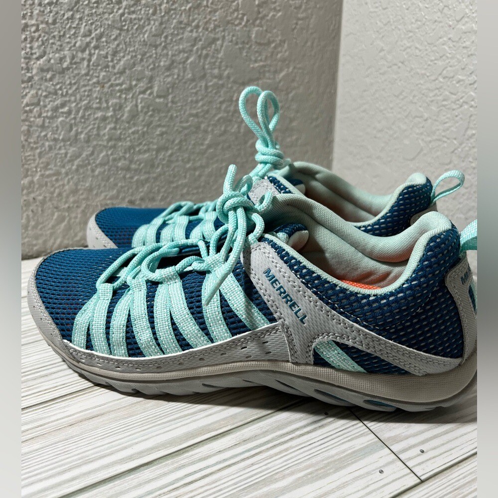 Picture 1 of 10