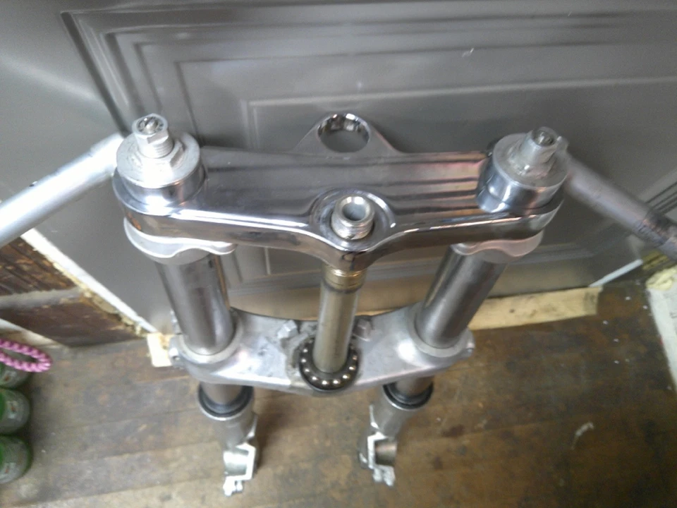 Amortiguadores horquilla delantera Suzuki GSXR 600 750 SRAD 1996-2000 CROMO TRIPLE Foto 4 de 4