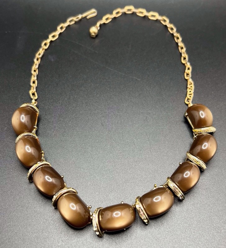 Vintage Gold Tone Choker Necklace Brown Moonglow Thermoset Cabochons 16.75”
