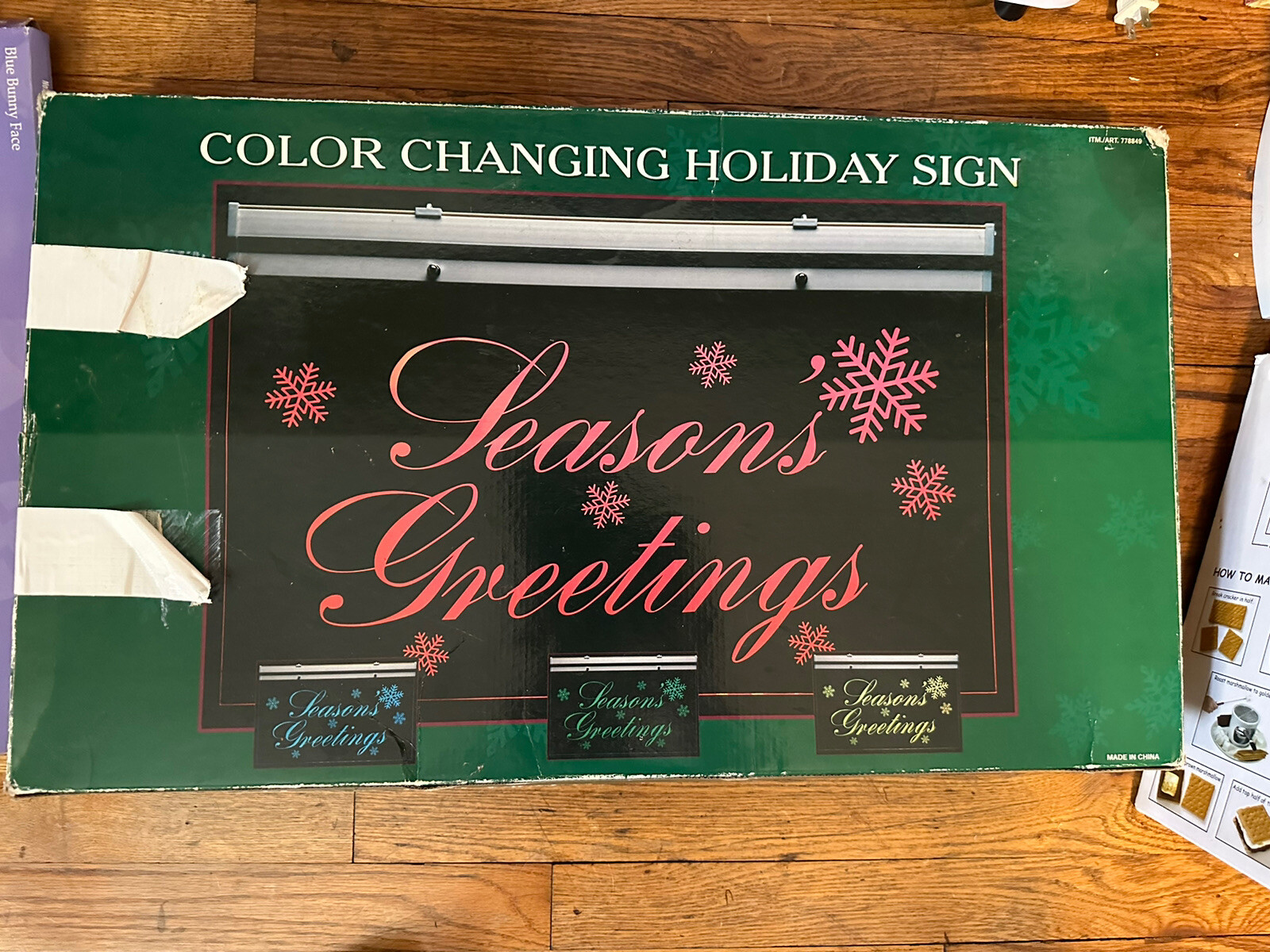EVERSTAR Color Changing Holiday Sign "SEASONS GREETINGS" LED COLORS