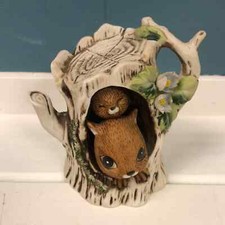 Vintage Enesco 1976 Mom and Baby Squirrels In...