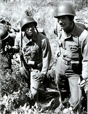 STEPHEN BOYD & ROBERT HOOKS 1970 Carter's Army Orig. TV Movie Still Photo ROM-48
