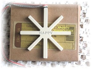 Longaberger-Snowflake-Happy-Holidays-2009-Basket-Tie-On-Ornament-New-With-Box
