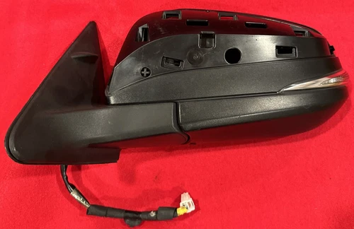 2014 2018 TOYOTA HIGHLANDER LEFT DRIVER SIDE DOOR MIRROR 6 WIRE OEM