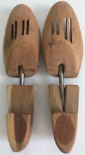 PAIR OF "SHOE KEEPERS" MEDIUM 10-12 CEDAR SHOE TREES OR STRETCHER INSERTS