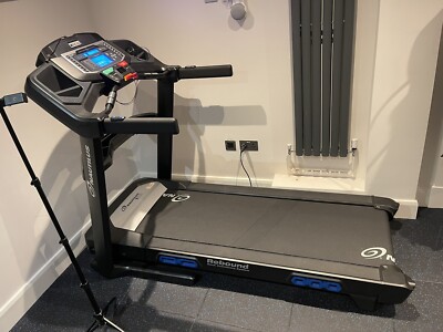 Treadmill Hardly Used Nautilus T628 (SWAP CONSIDERED) UK