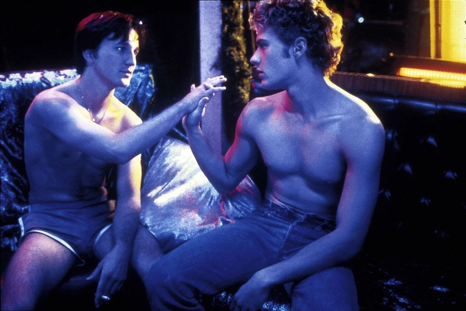 Studio 54 (1998)[Blu-ray/Neu/OVP] Ryan Phillippe, Neve Campbell, Salma Hayek, Mi - Bild 3 von 4