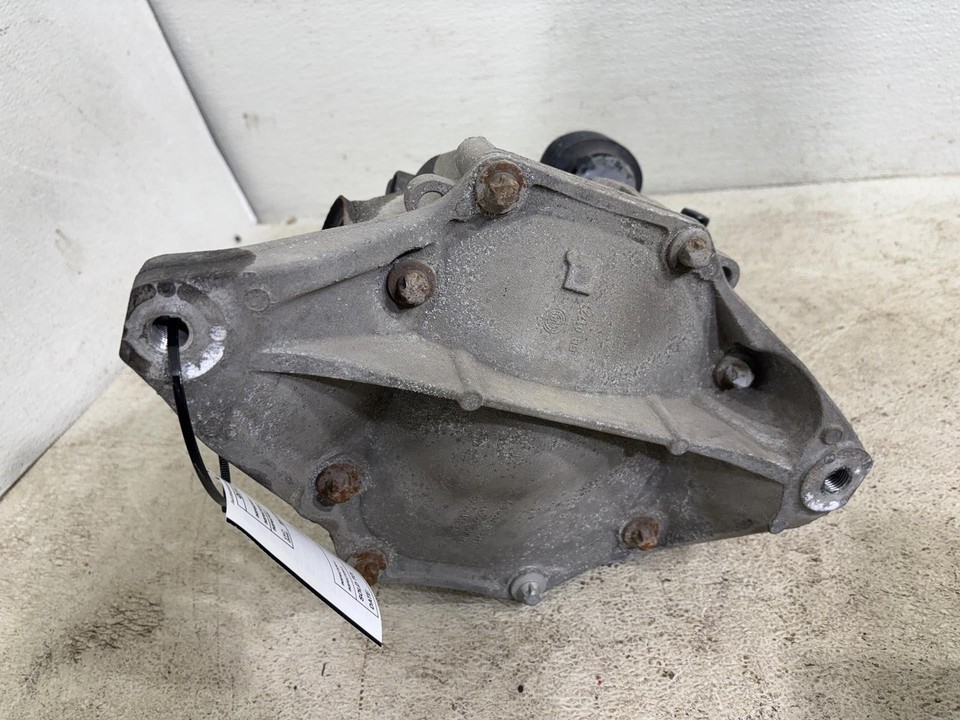 2019-2021 Mercedes W205 C300 Rear Differential Axle Carrier Assembly ...