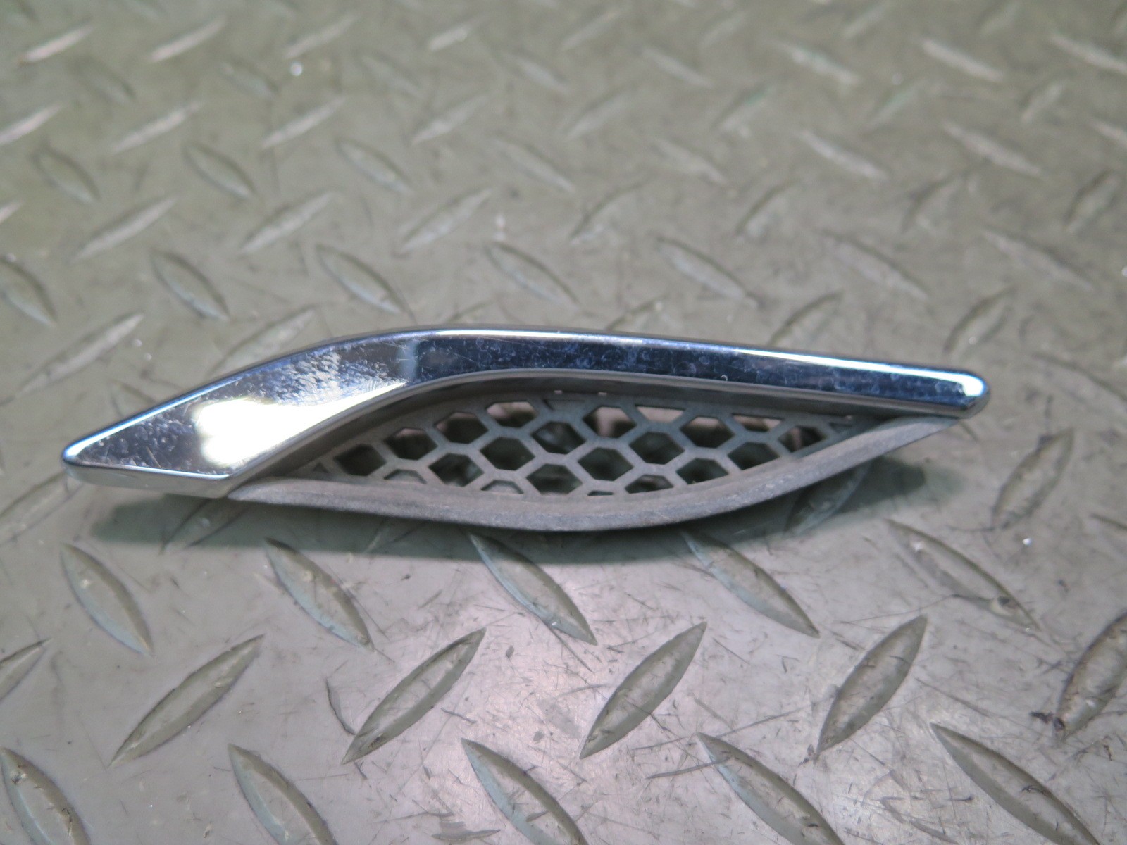 Maserati Ghibli 2014-2019 Front Right Air vent grilles Set of 3