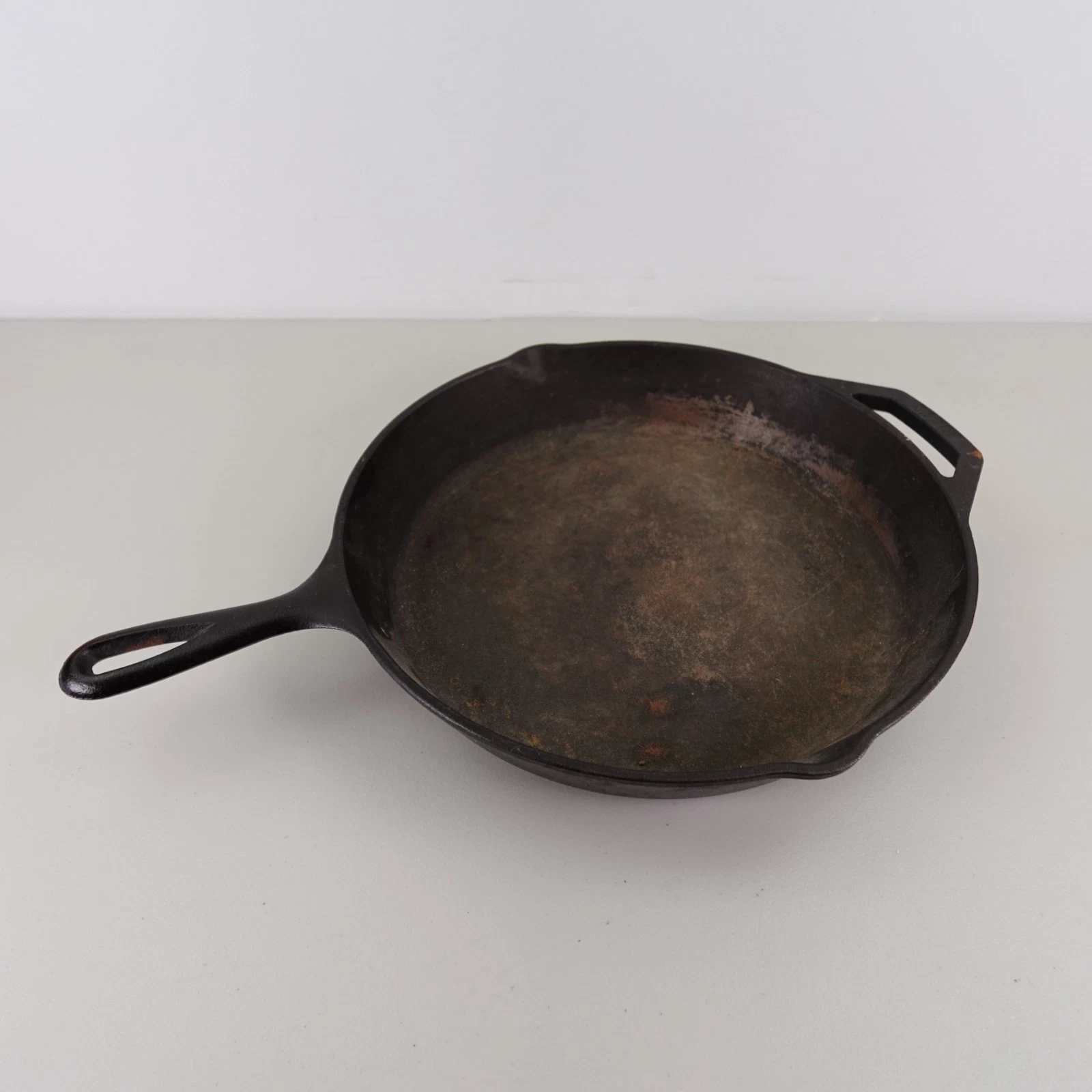 Lodge SK Cast Iron Skillet #10 Made In USA Vintage BIG