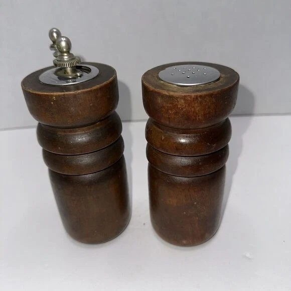 Vintage Wooden Salt Pepper Grinder Mill Set Rustic Kitchen Dining Decor
Opens in a new window or tab