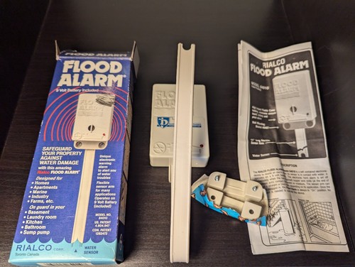 Rialco Flood Alarm Water Leak Detector 9 Volt Model 84010 - See Video Working