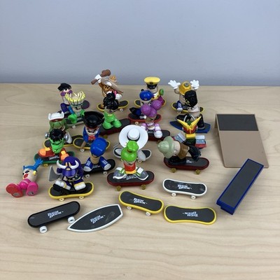 Tech Deck Dudes Lot of 44 Pieces; Figures, Boards, Ramps Magnetic VTG