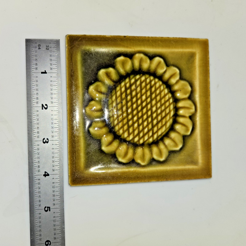 Antique Low Ceramic Tile - Sunflower  4 Inch