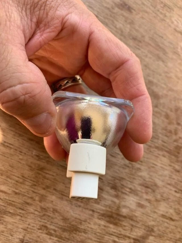 NEW GENUINE OEM, Osram P-VIP 280/0.9 E20.6 / P-VIP 280/1.0 E20.6 Projector Bulb - Image 3 of 4