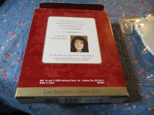 Hallmark Keepsake Ornament Porcelain 2000 Our Christmas Together - Picture 4 of 4