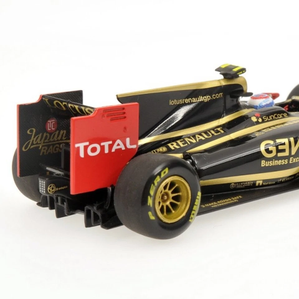 Minichamps 410110080 LOTUS RENAULT V. PETROV SHOWCAR 2011 scala 1/43 - Immagine 3 di 3