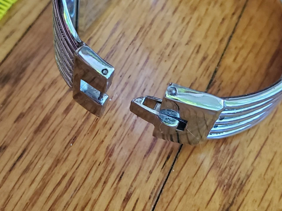 Vintage Kimio Watch Rhinestone Dial Stainless Steel Waved Cuff Bracelet Band  - Image 3 of 4