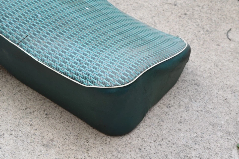 1958 1959 年 1960 年福特 Thunderbird 硬顶后座下部后座 58 59 60 — 第 2/4 张图片