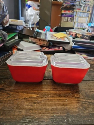 Vintage Pyrex Solid Red 501-C 2 Piece Refrigerator Dish & Lid Set Of Two.