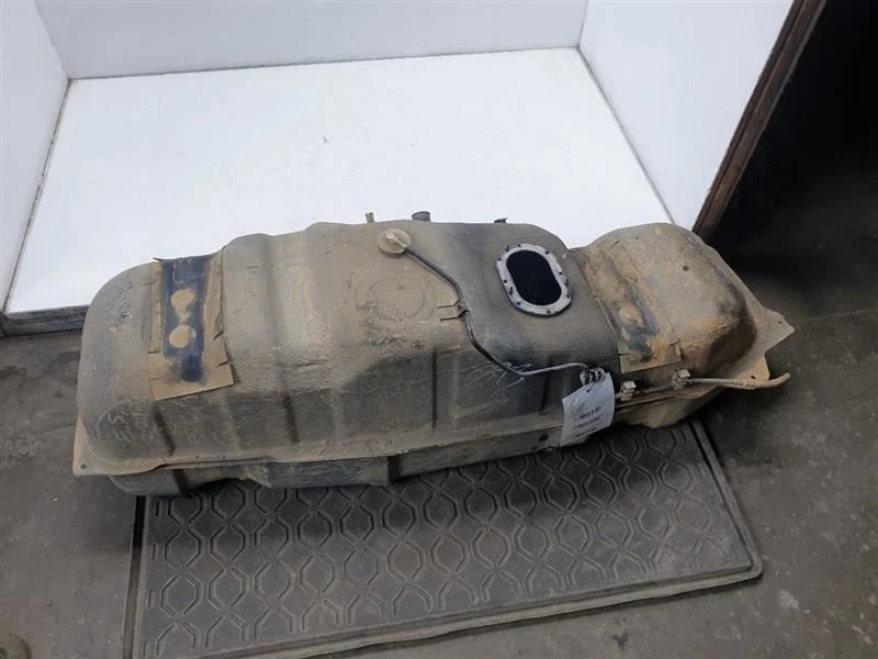 00-02 TOYOTA TUNDRA V8 4.7L 4WD GAS FUEL TANK ASSEMBLY Foto 2 de 4