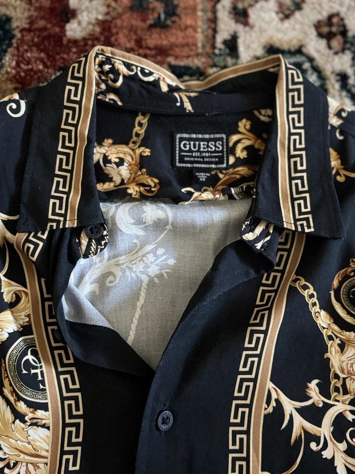 Guess Designer Dress Shirt Men’s New Never Worn Size XS Small Great Fitting - Image 2 of 4