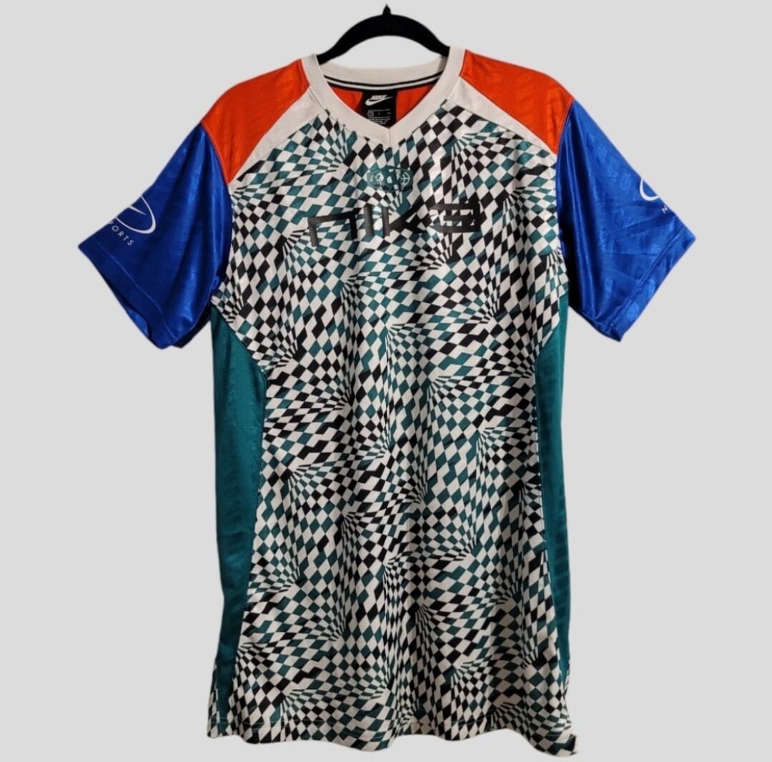 Nike Sports Jersey Shirt Dress Womens Small Multi Swoosh Soccer Gameday Athletic Nike Sports Jersey Shirt Dress Womens Small Multi Swoosh Soccer Gameday Athletic