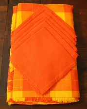 Mexican Party Round Tablecloth for Cinco de Mayo Fiesta with 6 Napkins
