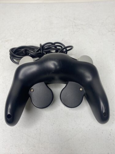 Hydra Performance Black Controller Compatible w/ Nintendo GameCube, Wii - Picture 2 of 3
